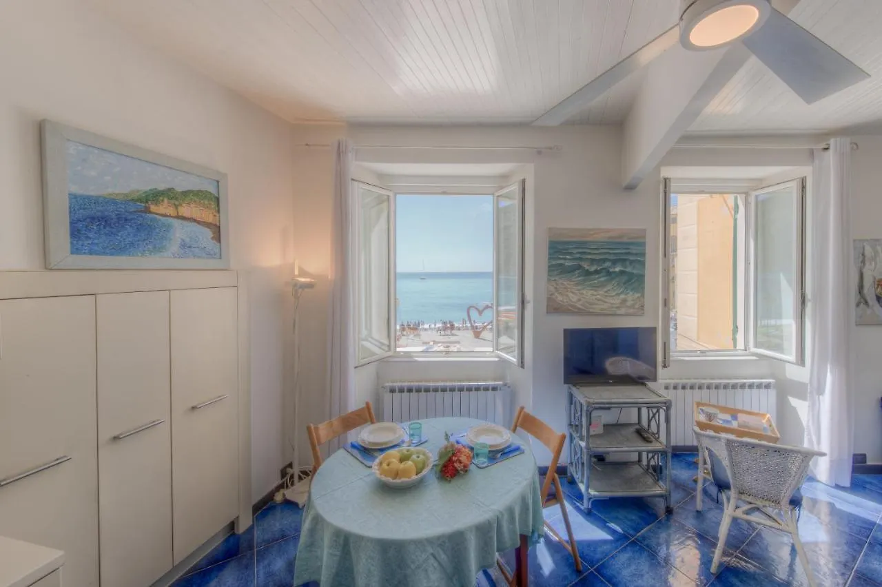 Appartamento Beach House Camogli Nel Cuore Con Vista Mare