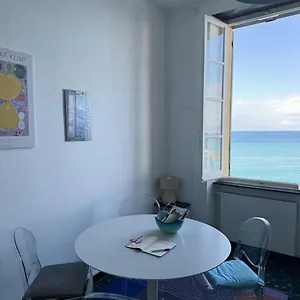 Appartamento Una Finestra Sul Lungomare, Camogli